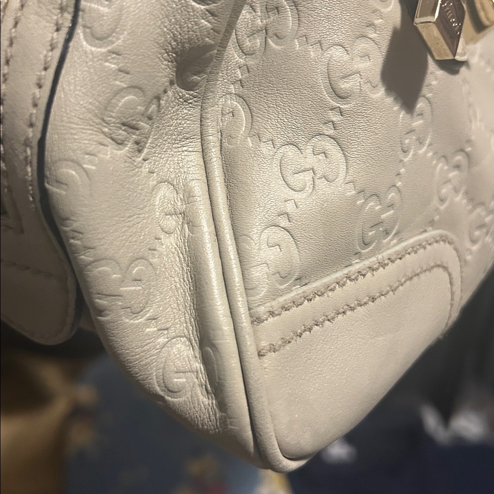 Authentic Gucci Satchel - Picture 14 of 16